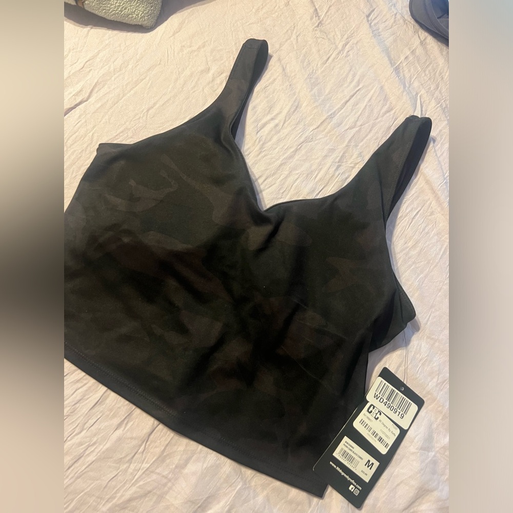 Women’s Athletic Top
